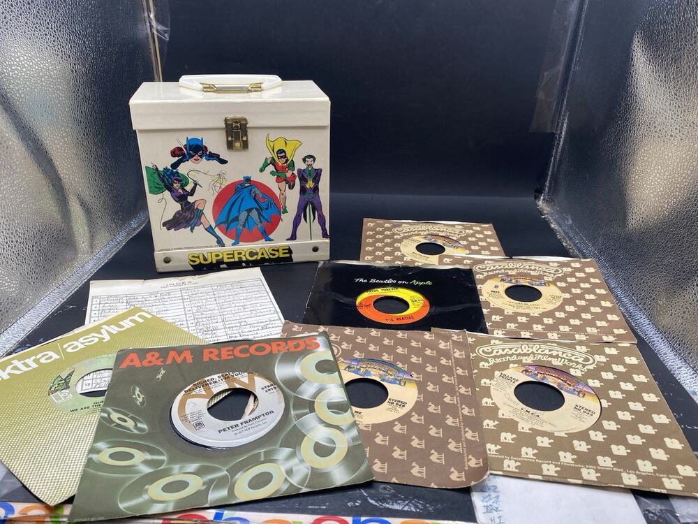 1976 DC Comics Supercase 45 RPM Vinyl Record Case Batman,Superman Filled With 45